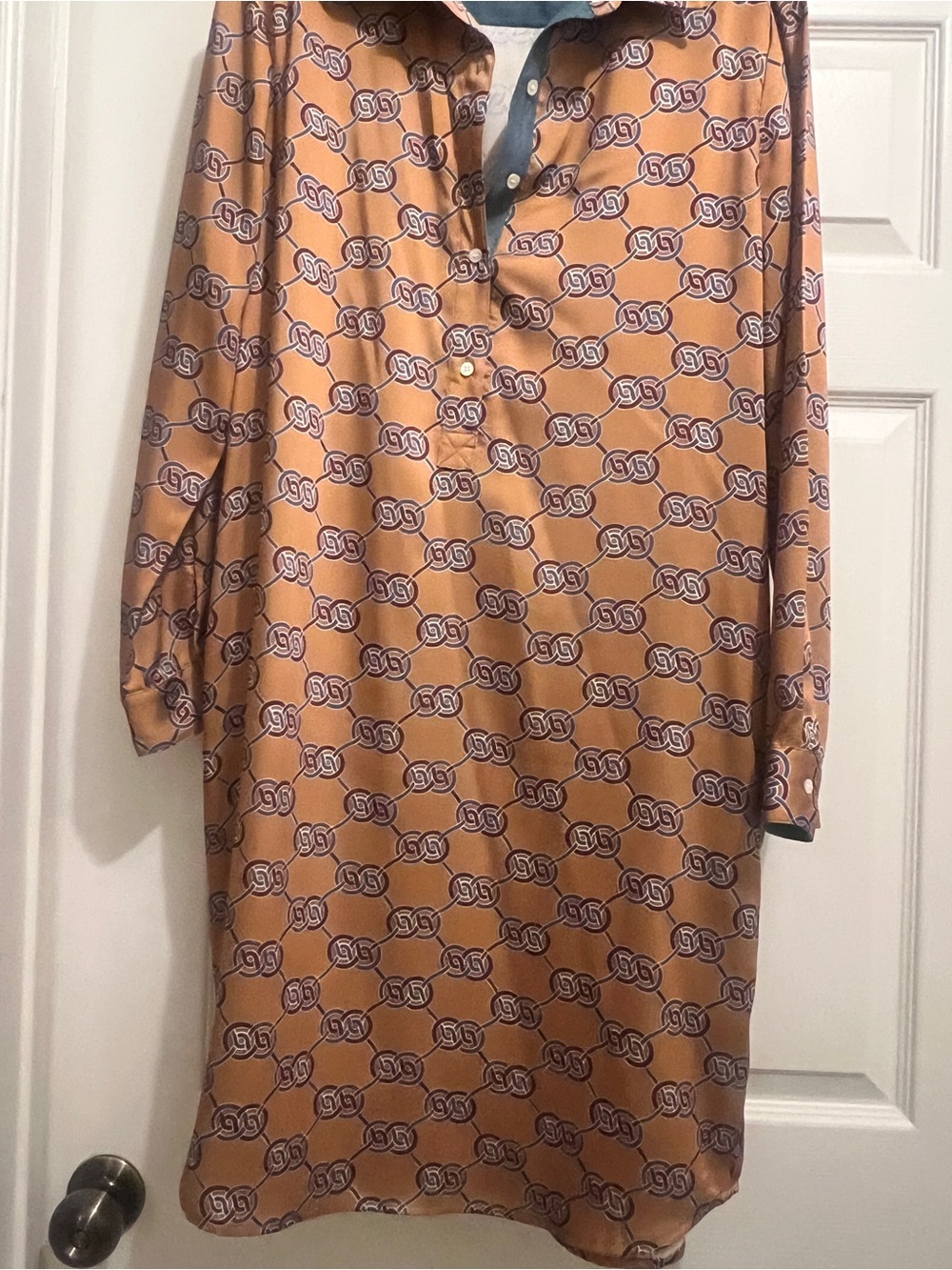 Women's Midi Shirt Dress in Tan Chain Print - Picture 3 of 4